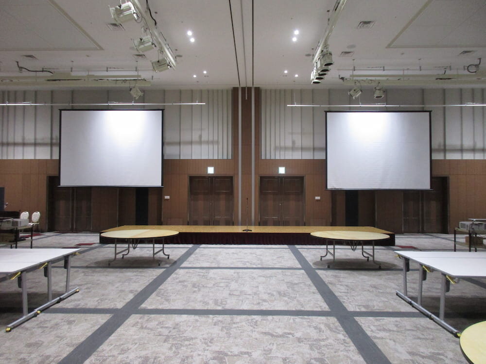 コンベンションホール
